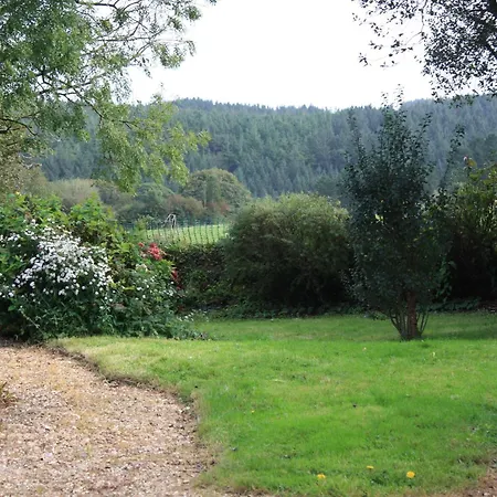Holiday home Characterful Grade 2 Listed Near To And Padstow